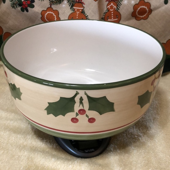 Home Victorian Holly Serving Bowl 5.5”x11” - Picture 4 of 8